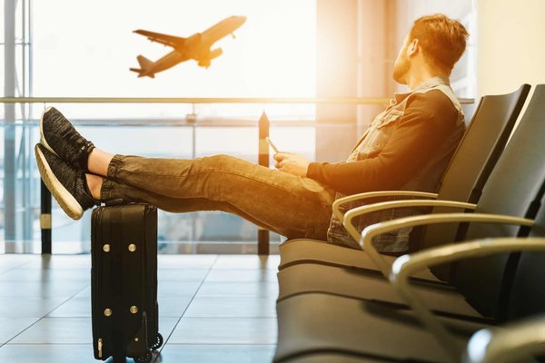 Comment bénéficier de réductions sur les billets d'avion ?